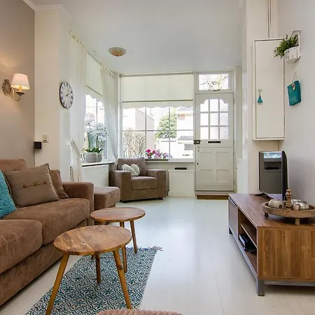 Holiday home Happy